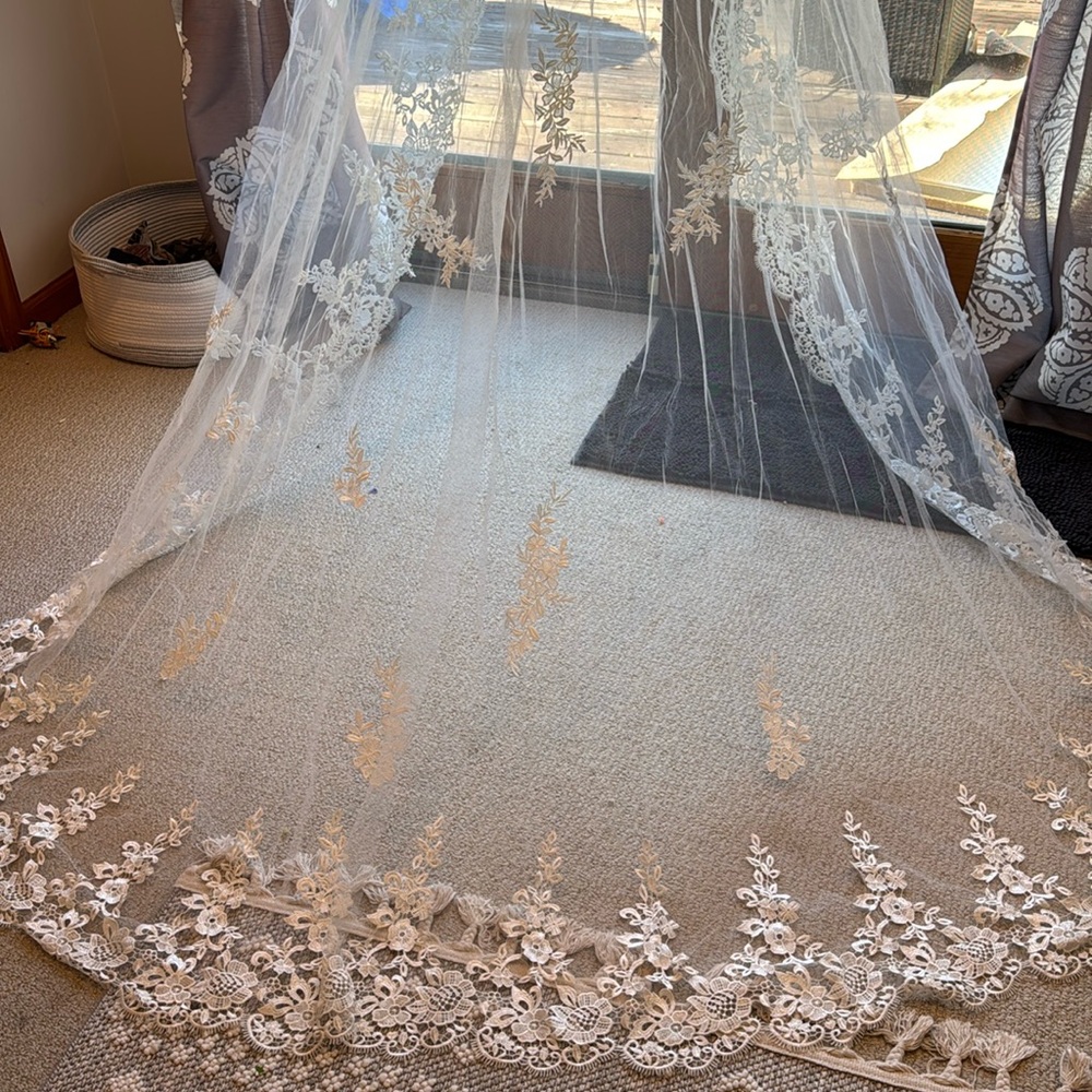 Wedding veil